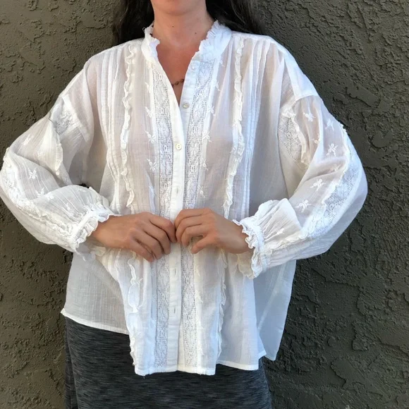 Sundance Feminine White Blouse “Brave Heart” - Picture 2 of 11